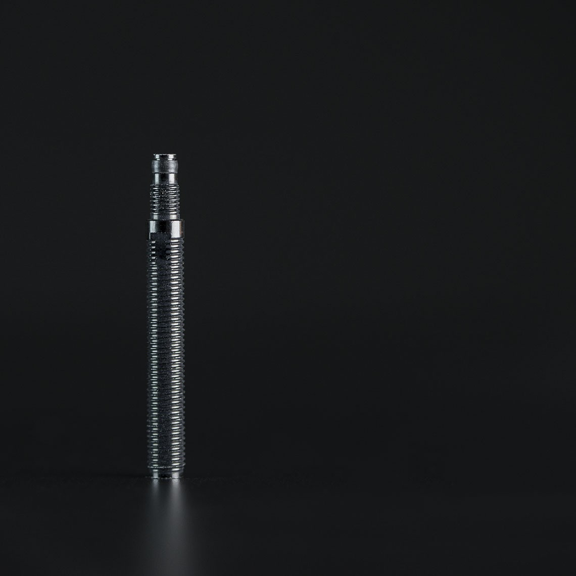 Tubeless valve extender