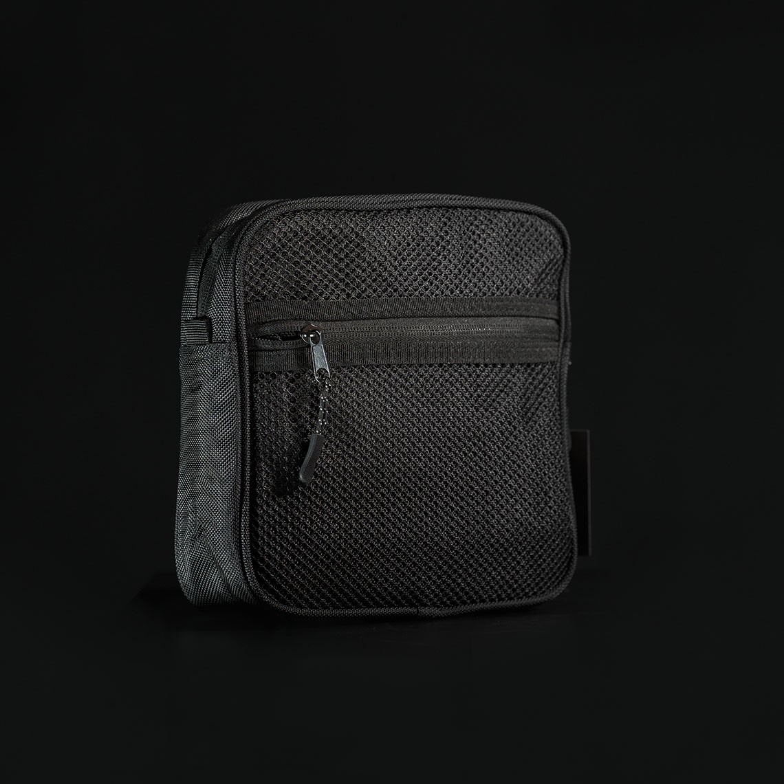 pochette de rangement RAR sur fond noir